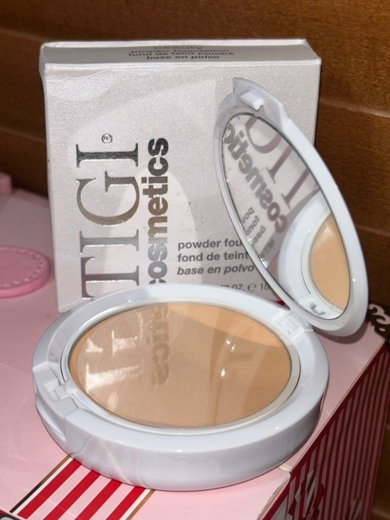 TIGI Other - TIGI Cosmetics Powder Foundation
